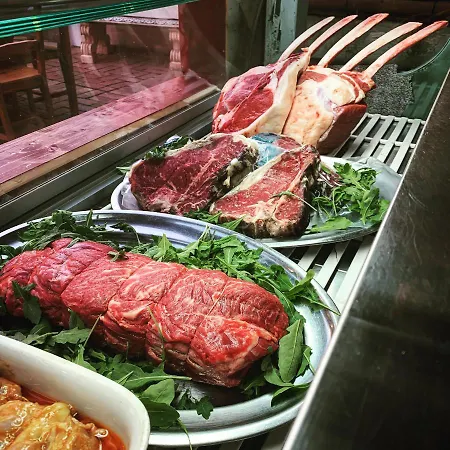 La Roccia Restaurant *